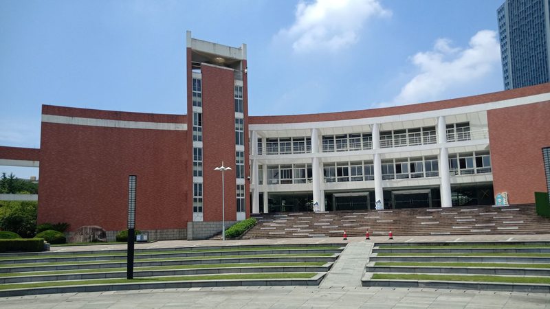 连接器接头：揭秘十大品牌背后的技术实力与市场地位**