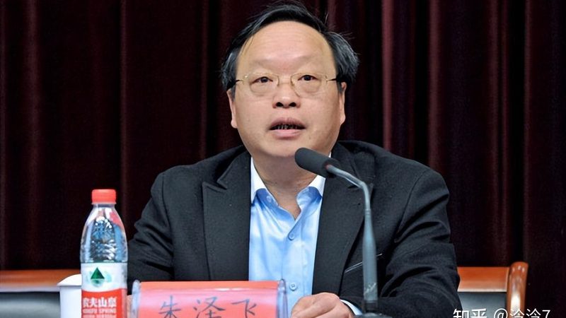 电子设计入门与进阶：跨越技术鸿沟的关键点
