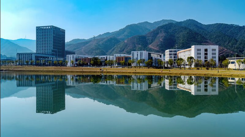 电子元器件代理加盟：揭秘费用构成与决策要点**